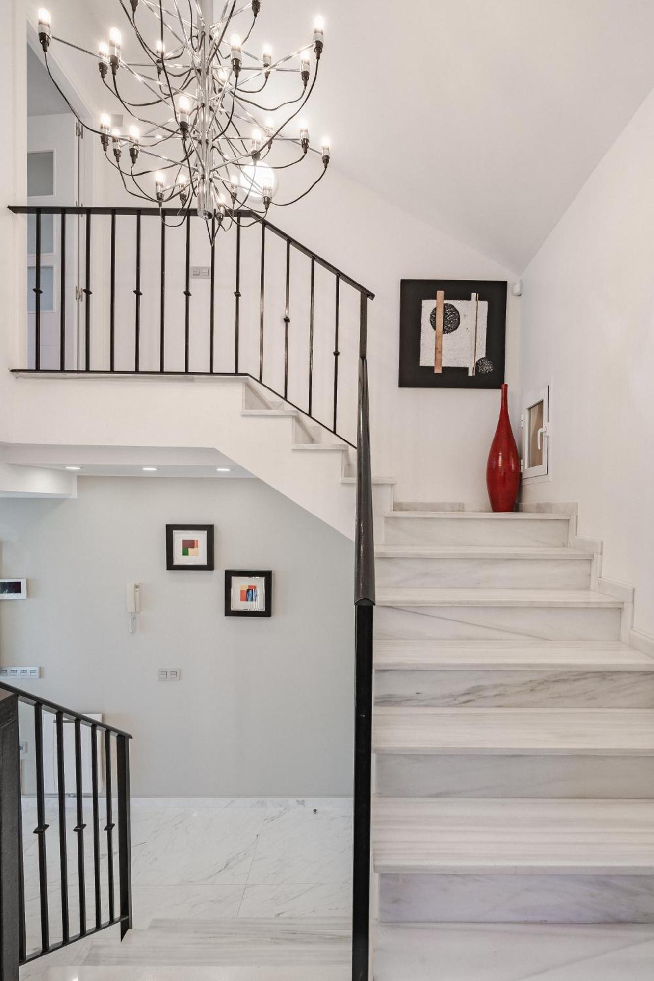 Private Luxurious Hillside Villa With Pool & Sea Views For 8 To 10 Ppl Фуeнхирола Екстериор снимка